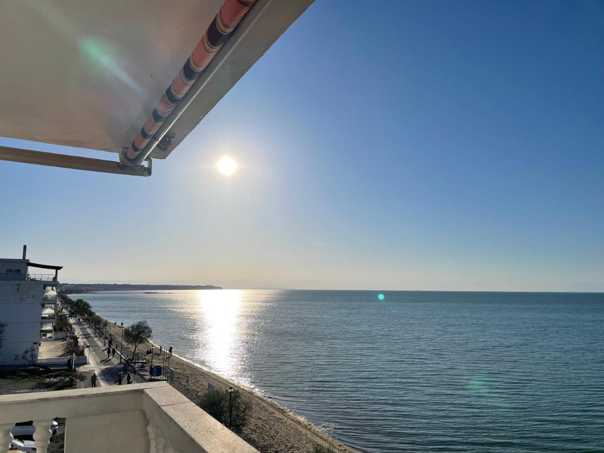 Siel Seaside Apartment Peraía Buitenkant foto