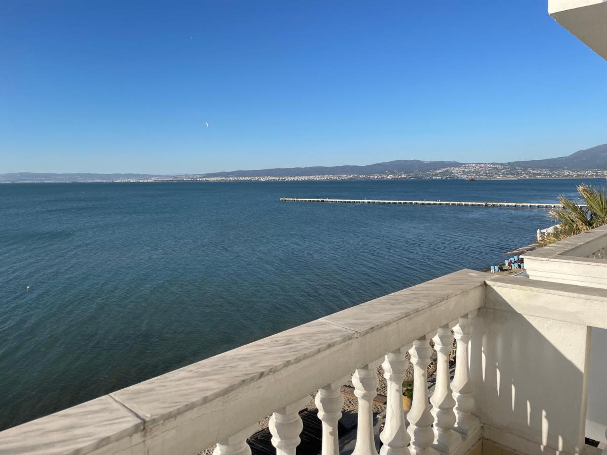 Siel Seaside Apartment Peraía Buitenkant foto