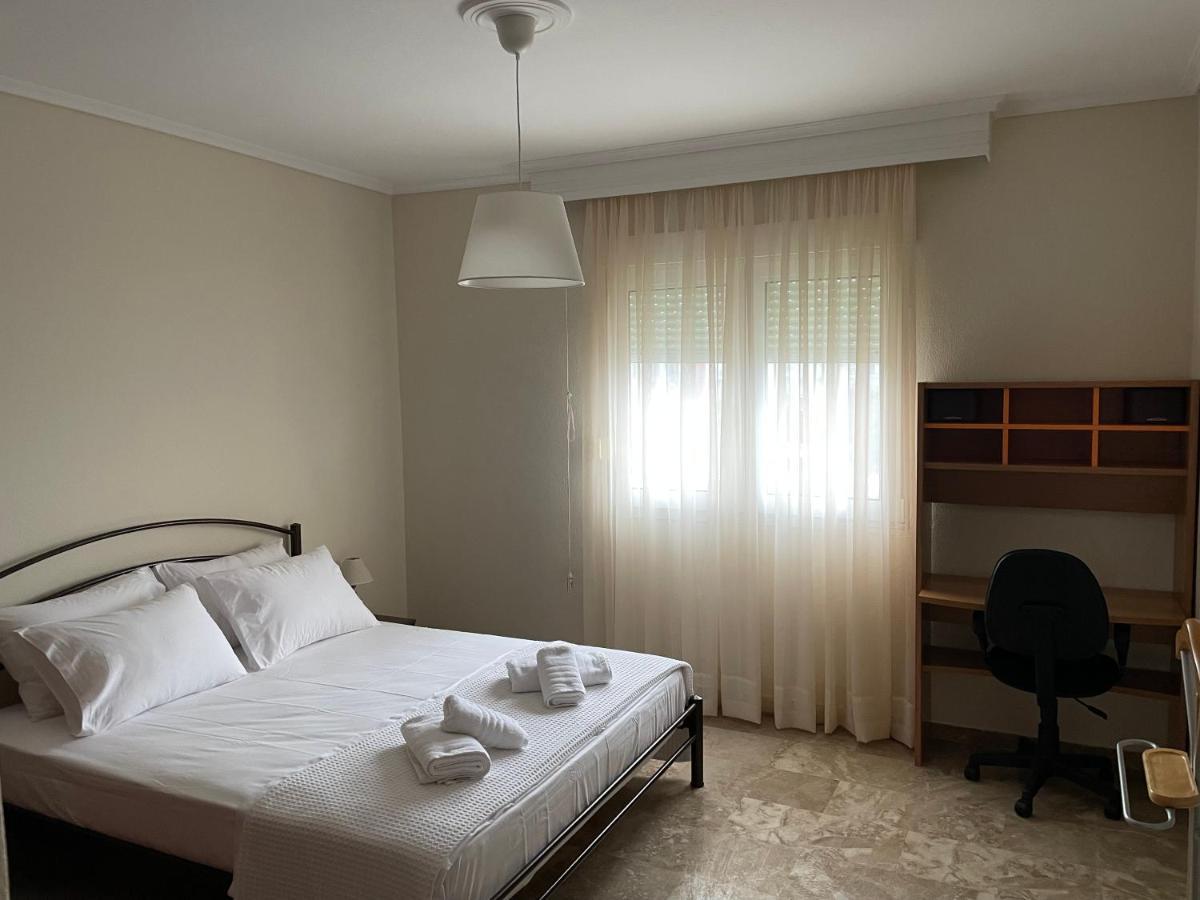 Siel Seaside Apartment Peraía Buitenkant foto